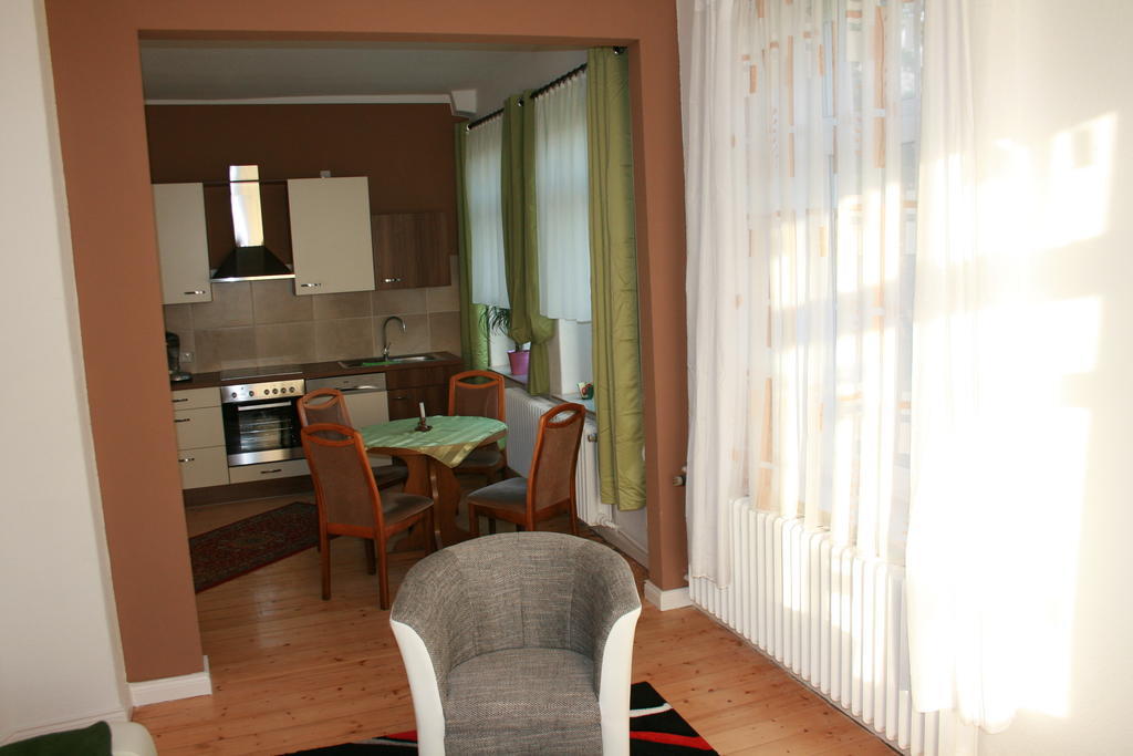 Ferienwohnung Am Kurpark Бад-Нендорф Номер фото